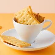20日0点：上海三牛 椒盐味咸味 苏打饼干 1500g