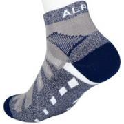 京东PLUS会员： ALPINT MOUNTAIN 630-902 徒步登山袜子 *2件