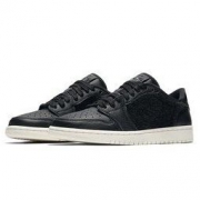 NIKE 耐克 AIR JORDAN 1 RETRO LOW NS AO1935 女子篮球鞋