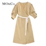 30日0点： MO&Co. 摩安珂 MA182DRS142 女士V领缝制腰带泡泡袖连衣裙