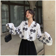 Costoso 女款简约时尚小众印花上衣