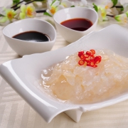 鲁滨鲜 开胃即食海蜇头 300g*3袋 15.8元包邮（需用券）