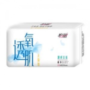 凑单品：elis怡丽 透氧肌系列羽感亲肤卫生护垫无香150mm40片