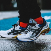 12日0点：亚瑟士（ASICS） GEL-KINSEI OG 男款缓震运动鞋