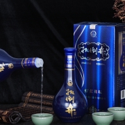 480mlx6瓶，扳倒井 蓝花坛 52度白酒