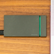 Seagate FireCuda 游戏硬盘体验：媲美内置SSD的超高速度