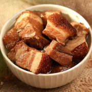 赖记红烧猪肉罐头500g*3罐家庭佐餐东坡肉下饭菜肉食熟食方便即食 *2件 114.64