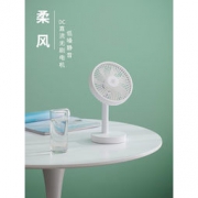 即品 台式静音USB充电式风扇 4000毫安