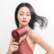 冷热两用，低噪可折叠，专利低辐射：京东京造 负离子电吹风机