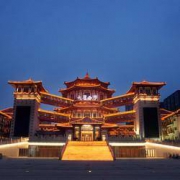 西安 大唐西市酒店 丝路大床套房1晚 （含早餐+午餐/晚餐双人小火锅）
