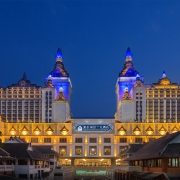 云南西双版纳湄公河景兰大酒店2-3晚套餐（含早餐）
