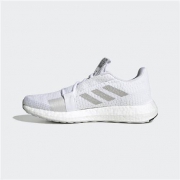 20点：adidas 阿迪达斯 SenseBOOST GO w 女鞋 跑步运动鞋 G26945