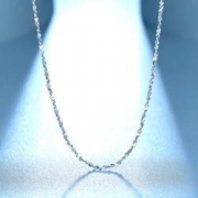 12点开始： 周六福 PT050890 女士铂金项链