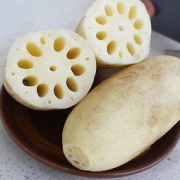 白菜价：洪湖农家 现挖现发带泥莲藕 5斤装