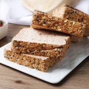 代餐饱腹 黑麦全麦面包500g 券后￥6.9