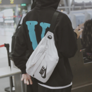 王一博同款！NIKE 耐克 HIP PACK BA5751-072 男女通款单肩包