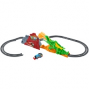 plus会员：托马斯和朋友 THOMAS&FRIENDS 托马斯轨道 FXX66 逃离喷火龙探险套装+竹蜻蜓
