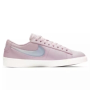 1号0点：耐克 NIKE BLAZER LOW LX 女子运动鞋 AV9371
