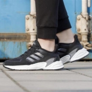 adidas 阿迪达斯 90s VALASIONEE9906 女子跑步运动鞋