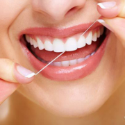 牙线怎么挑选？如何正确使用牙线？