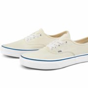 1日0点！ VANS 范斯 Authentic VN000EE3WHT 中性低帮帆布鞋 243元包邮（需用券）