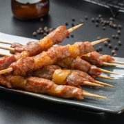 撸串串 内蒙6月龄羔羊 腿肉羊肉串 120g*12袋 共72串