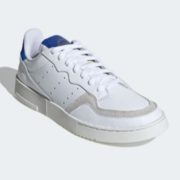 某猫¥799！ADIDAS SUPERCOURT 中性板鞋