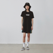 1号0点：Vans范斯 女子连衣裙 中长款 彩色条纹