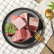 京东PLUS会员： 顽皮牛 原切新鲜乳牛前腿块 1000g装