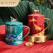 新品！共禾京品 X 周大福 联名牛年限定款 牛转乾坤马克杯礼盒装 含杯盖