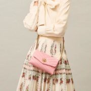 Tory Burch 汤丽柏琦 Kira Chevron Quilted女士单肩包 粉色
