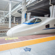 聚晚报：华为5G专利数量全球最多  /  四川新冠疫苗价格200元/支  /  网络身份证曝光