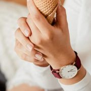 DW 女士红色织纹白表盘手表 到手约￥424.25