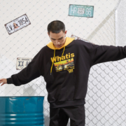 美特斯邦威 男款 时尚潮流连帽卫衣