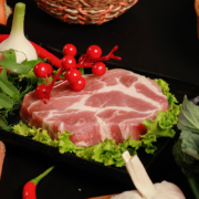 冷冻排酸、黑土地饲养、五元杂交粮：3斤 华正 猪梅花肉