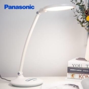 慢津贴:Panasonic 松下 HHLT0523 国AA级减蓝光护眼台灯