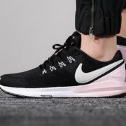 黑卡会员！ NIKE 耐克 W AIR ZOOM STRUCTURE 22 AA1640 女子跑步鞋
