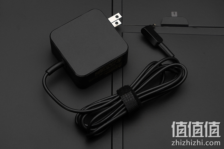 Acer 宏碁 Book RS 保时捷限量版笔记本电脑变压器