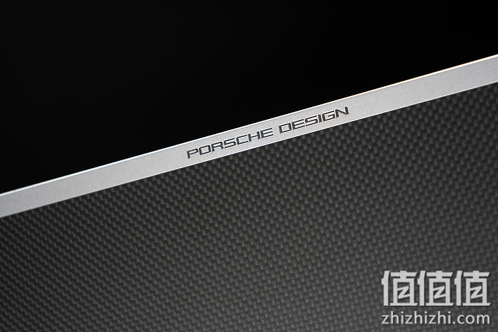 Acer 宏碁 Book RS 保时捷限量版笔记本电脑的保时捷标志