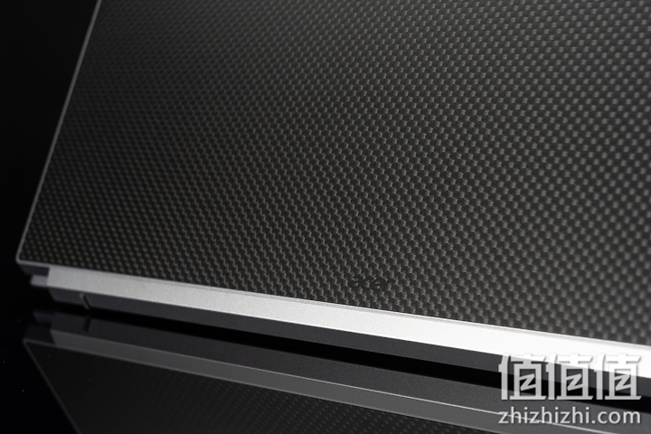 Acer 宏碁 Book RS 保时捷限量版笔记本电脑的标志