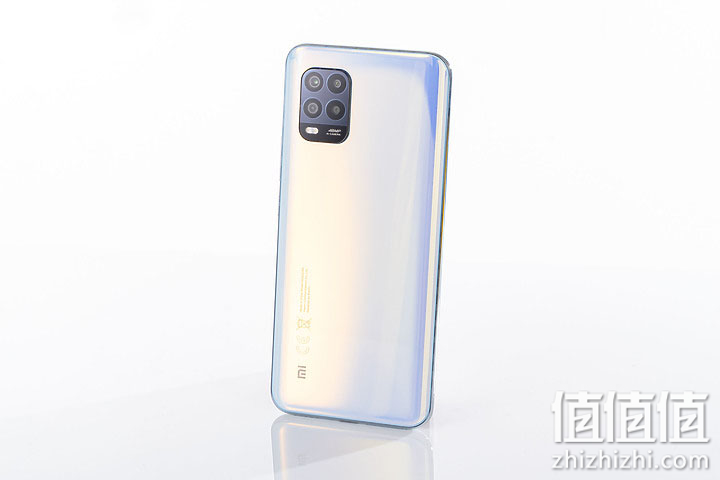 小米10青春版5G手机背面