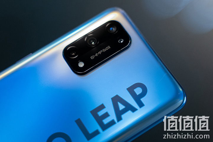 Realme 真我 X7 Pro 5G手机镜头