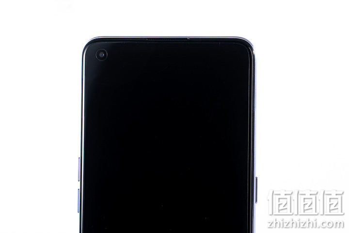 Realme 真我 X7 Pro 5G手机前镜头