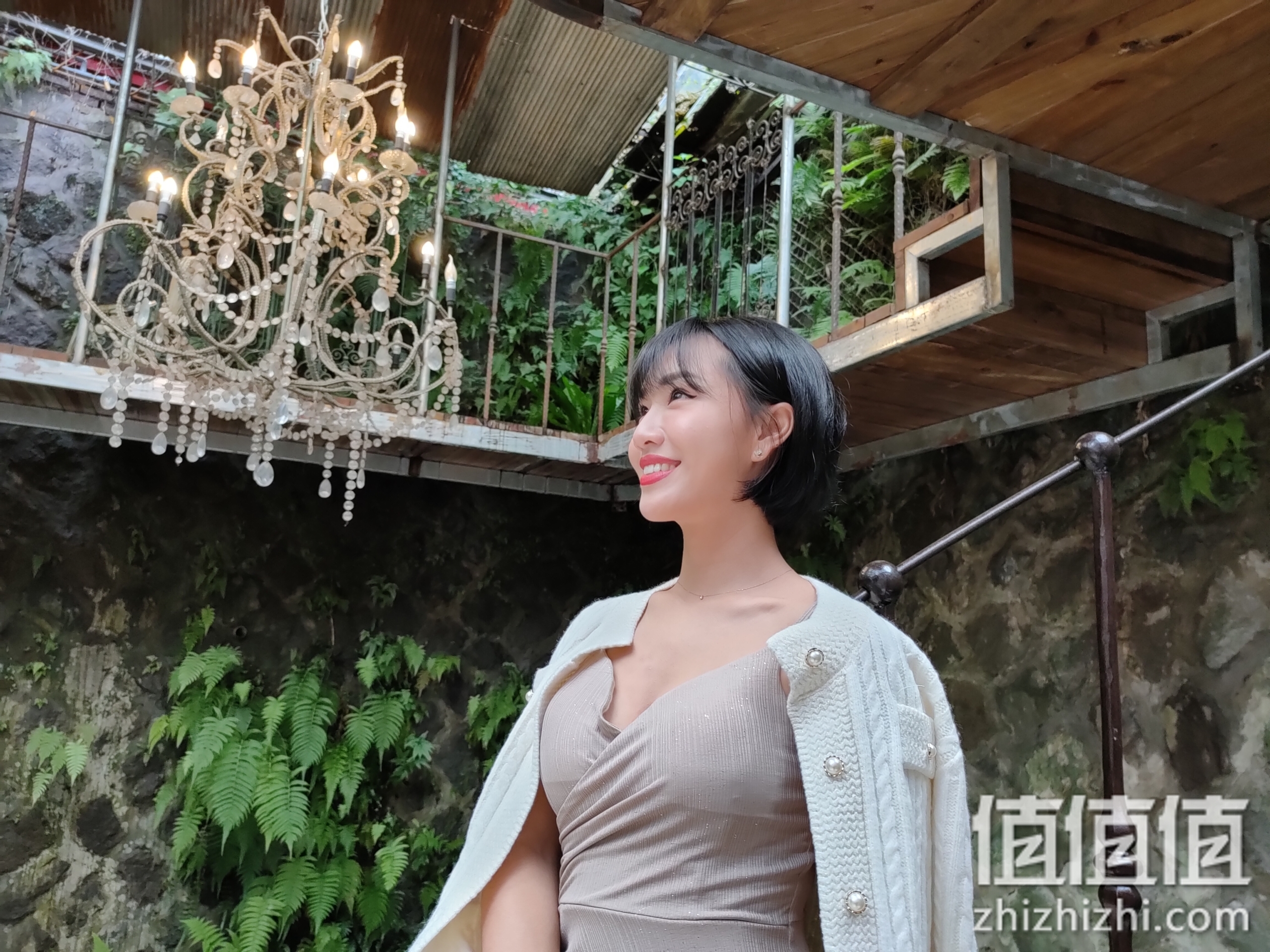 Realme 真我 X50 Pro 日拍人像样张