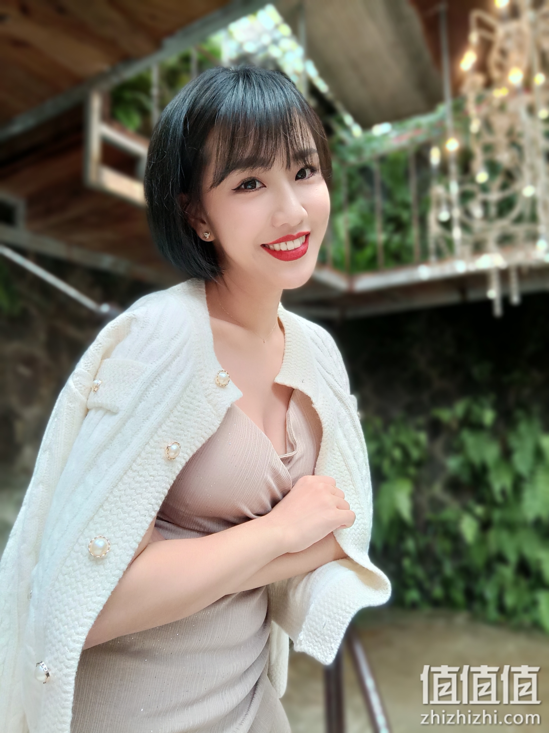 Realme 真我 X7 Pro 自拍样张