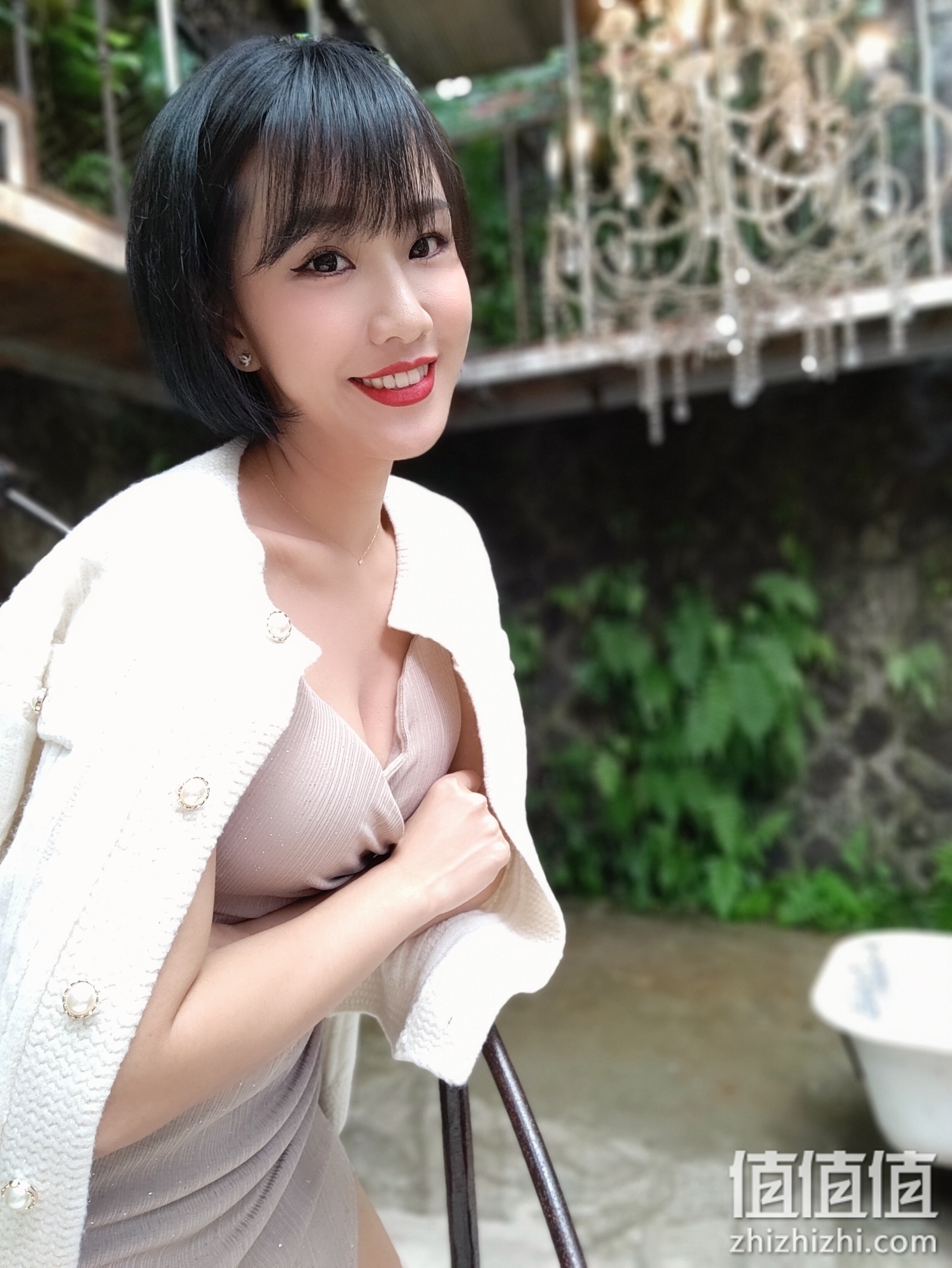 Realme 真我 X50 Pro 自拍样张