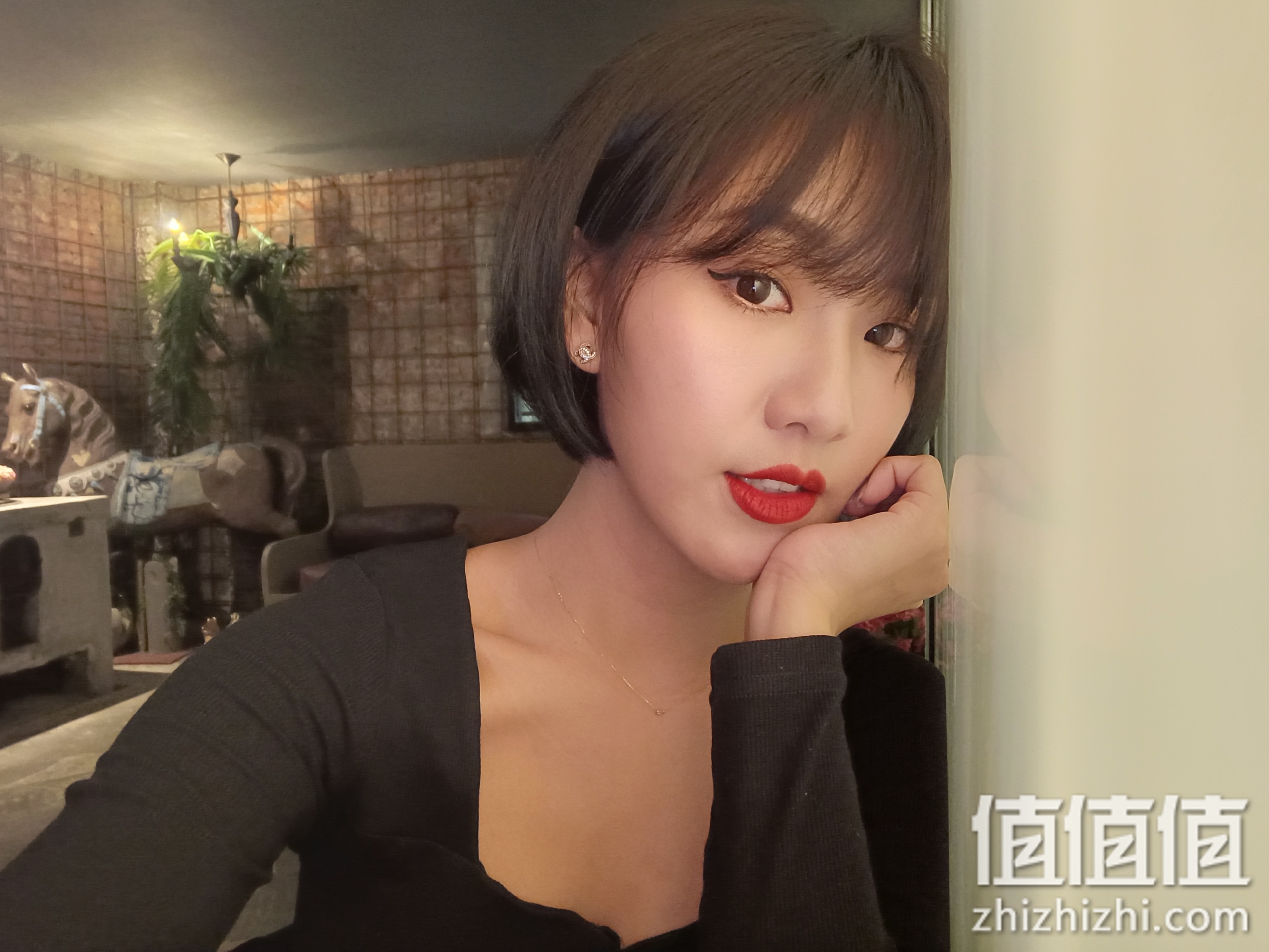 Realme 真我 X7 Pro 夜拍人像样张