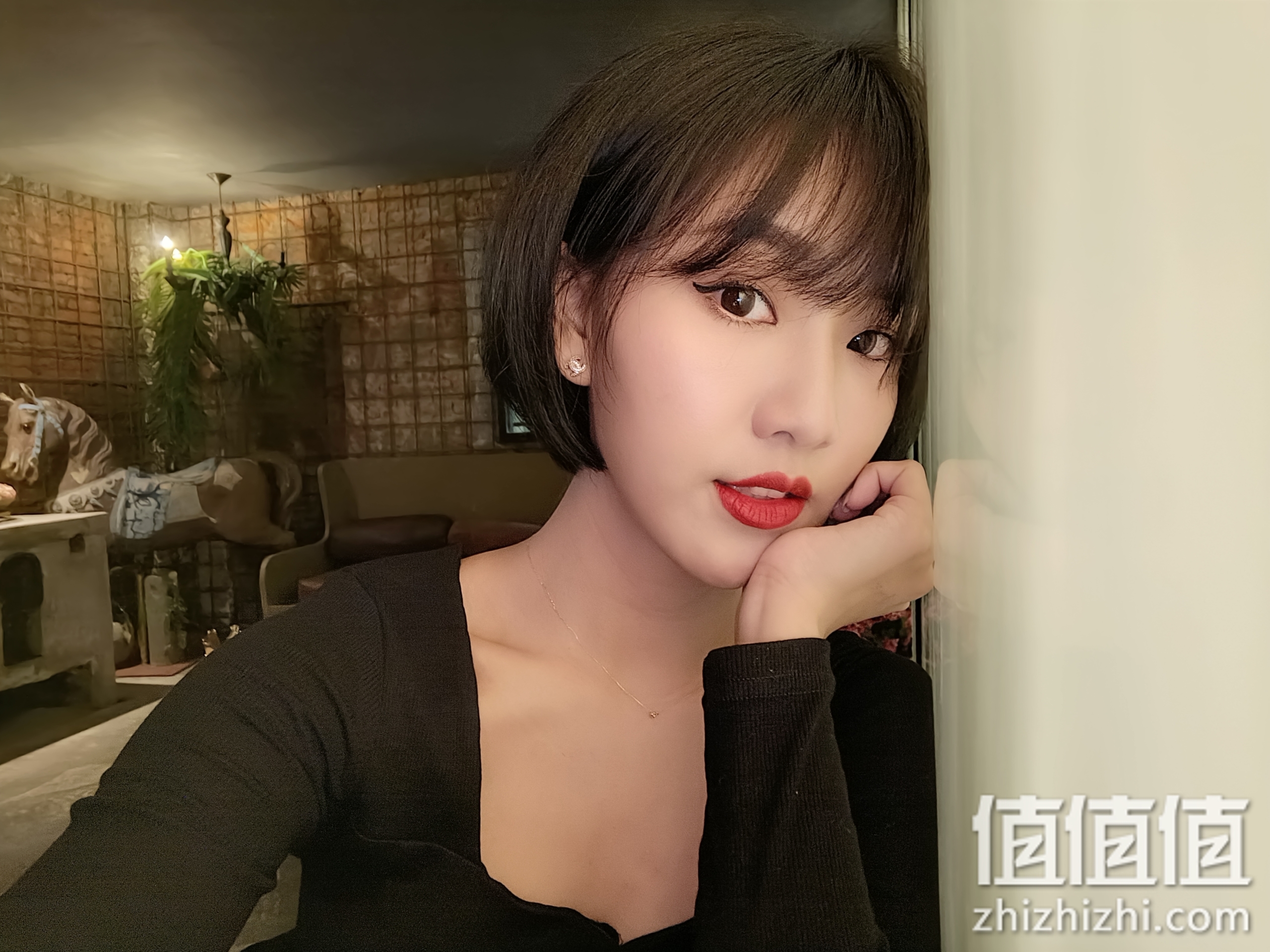 Realme 真我 X7 Pro 夜拍人像样张