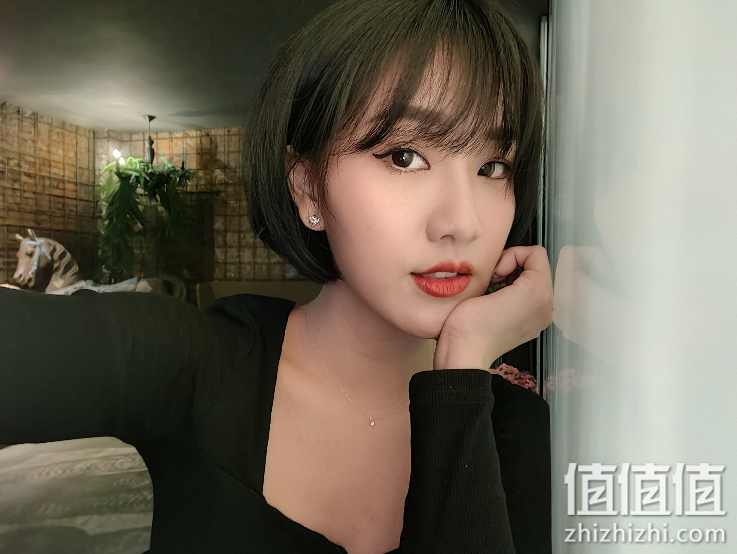 Realme 真我 X50 Pro 夜拍人像样张