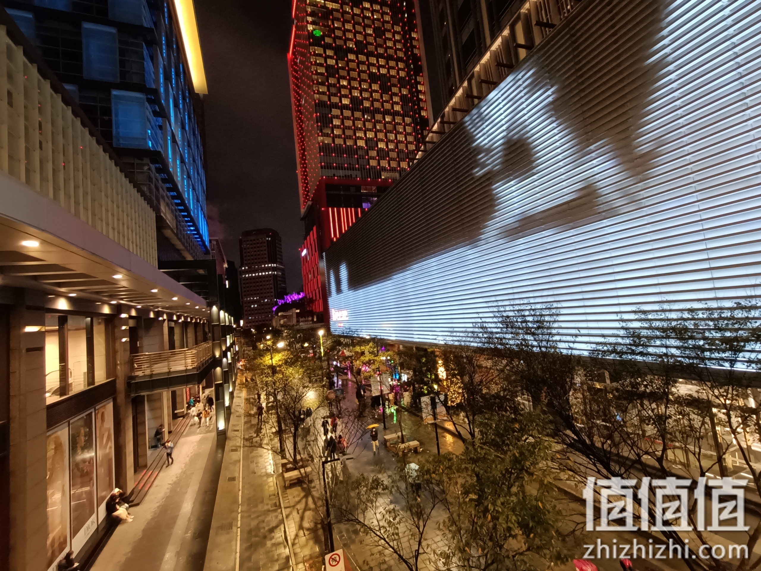 Realme 真我 X7 Pro 夜景样张